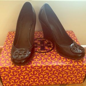 Brown Patent Leather Tory Burch Wedges